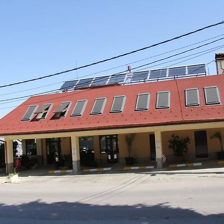 Hotel - Restaurant Chairite Sofia Exterior foto